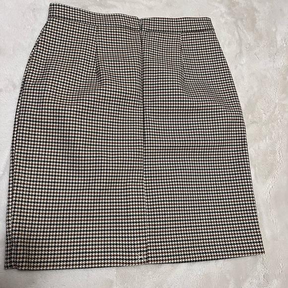 4/$20 - H&M houndstooth pencil skirt women’s size 6 - Picture 4 of 10